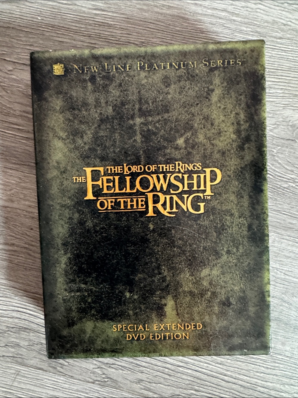 The Lord of the Rings: The Two Towers - Deluxe Green Illustrated Box